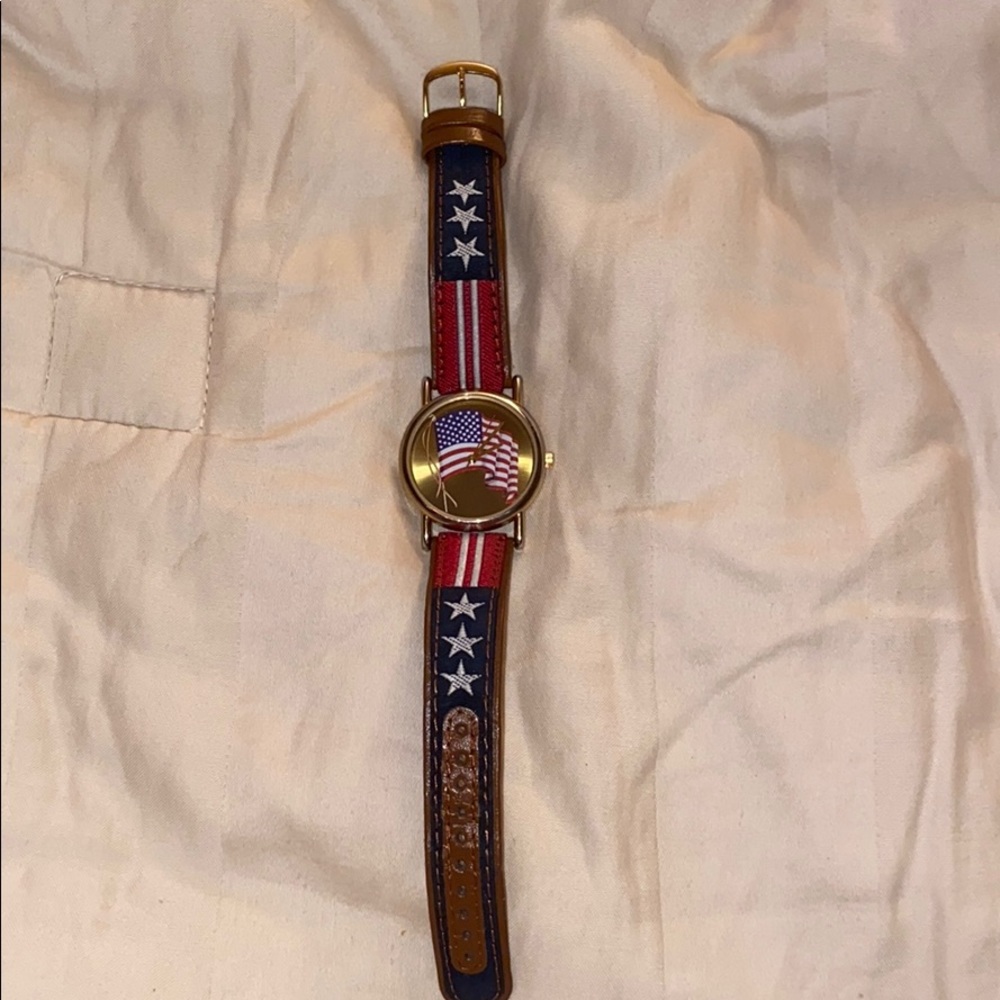 Americana Watch Genuine Leather band need battery